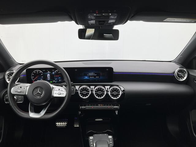 Mercedes-Benz A-KLASSE 250 e AMG Line Pano Sfeerverl Stoelverw Nav/Cam Plug-in 13496KM!
