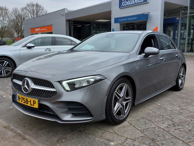 Mercedes-Benz A-KLASSE 180 136pk Automaat Business Solution AMG | Origineel NL | Navi | Apple Carplay+Android Auto | Clima | Cruise | Led Koplampen | Pdc V+A+Assist+Camera | Stoelverwarming | 18''lm