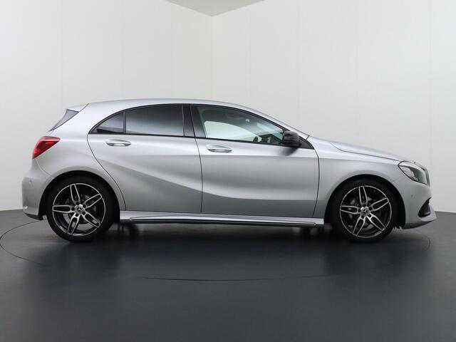 Mercedes-Benz A-KLASSE 160 Sport Edition AMG Styling
