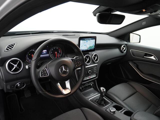 Mercedes-Benz A-KLASSE 160 Sport Edition AMG Styling