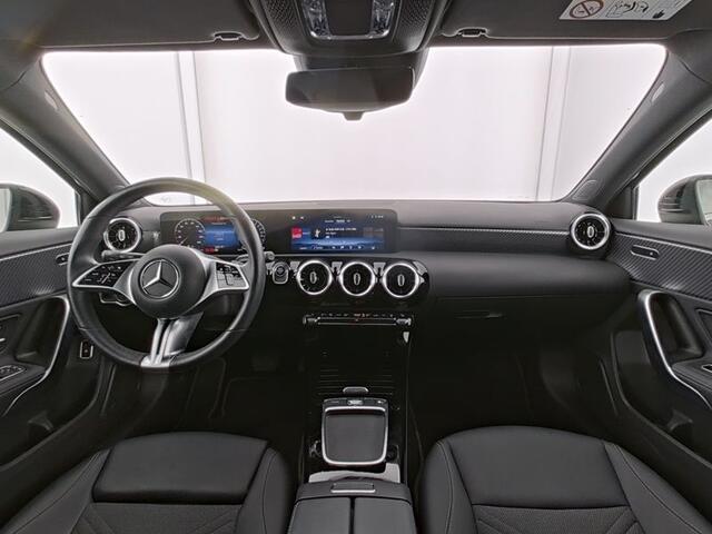 Mercedes-Benz A-KLASSE 250 e Face Lift Plug-In Hybride | Progressive Line Advanced | Ledkoplampen | 11kW Laden | Stuur en Stoelverwarming | Inclusief 24 maanden MB Certified garantie voor Europa.