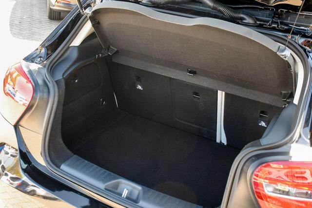 Mercedes-Benz A-KLASSE 160 Business NAVIGATIE/ CRUISE CONTROL/ LM 17
