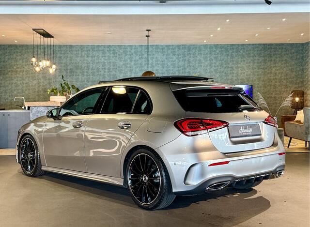 Mercedes-Benz A-KLASSE A220 AMG I Pano I Camera I Sfeerverlichting