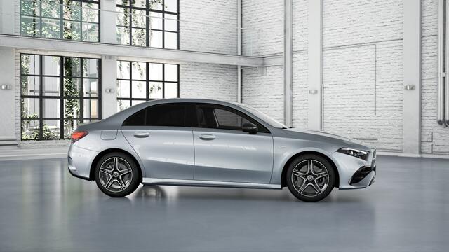 Mercedes-Benz A-KLASSE 250 e Business Solution AMG | Trekhaak | Nightpakket | Parkeerpakket met achteruitrijcamera | KEYLESS GO-comfortpakket | Antidiefstalpakket URBAN GUARD PLUS | Extra USB-poorten | Verwarmde stoelen vooraan |