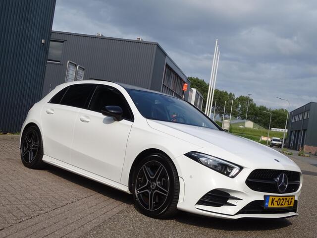 Mercedes-Benz A-KLASSE 220 Launch Edition Premium Plus AMG Automaat|Panoramadak|Sfeerverlichting|Camera|Leder|Navigatie