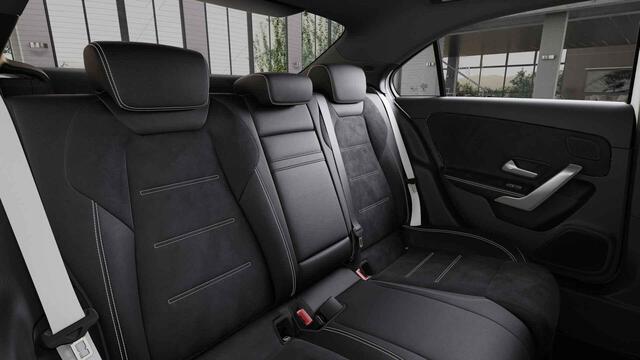 Mercedes-Benz A-KLASSE Limousine 250e Business Solution AMG Premium PLUS | Panorama dak