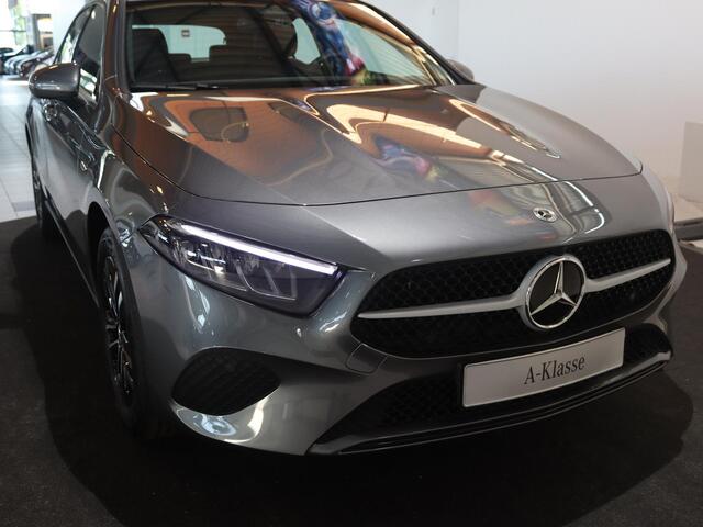 Mercedes-Benz A-KLASSE 250e Business Solution | Carplay | Dodehoek | THERMOTRONIC | Spiegelpakket |