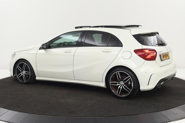 Mercedes-Benz A-KLASSE 180d Lease Edition | Panoramadak | Carplay | Navigatie | Cruise control | Airco | Bluetooth | Sportstoelen | Half leder