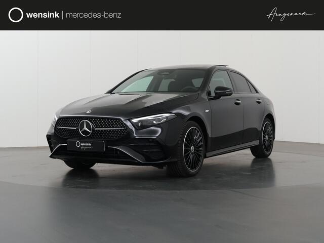 Mercedes-Benz A-KLASSE 250 e Business Solution AMG | Night Pakket | 19" Multispaaks velgen | Panoramadak | Sfeerverlichting |