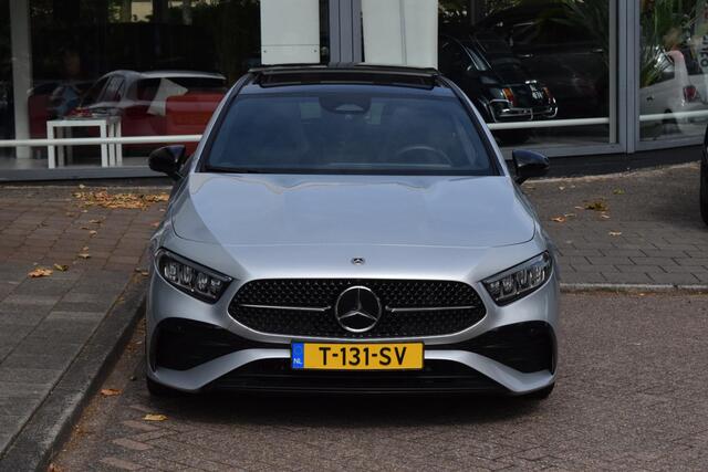 Mercedes-Benz A-KLASSE 180 AMG Line|Dak|Sfeer|Camera|Led|18"