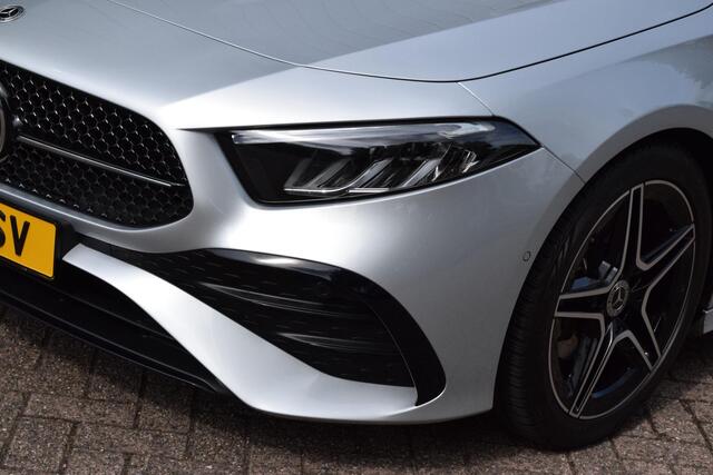 Mercedes-Benz A-KLASSE 180 AMG Line|Dak|Sfeer|Camera|Led|18"