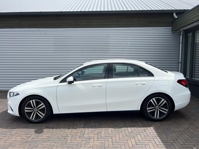 Mercedes-Benz A-KLASSE 180