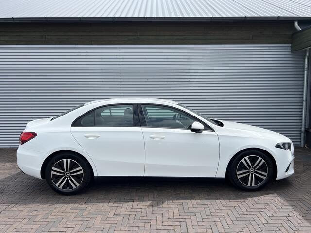 Mercedes-Benz A-KLASSE 180