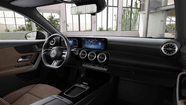 Mercedes-Benz A-KLASSE Hatchback 250 e Business Solution AMG