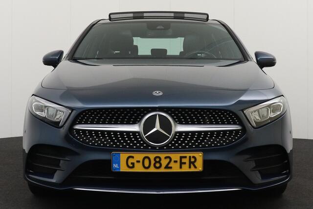 Mercedes-Benz A-KLASSE 200 Aut. AMG Pano-dak Camera Trekhaak