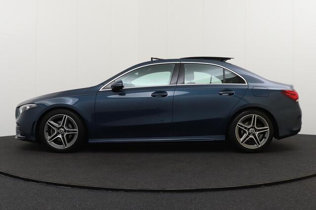 Mercedes-Benz A-KLASSE 200 Aut. AMG Pano-dak Camera Trekhaak