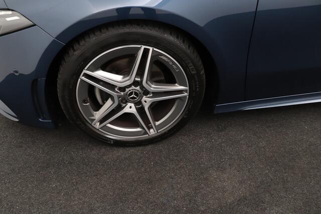 Mercedes-Benz A-KLASSE 200 Aut. AMG Pano-dak Camera Trekhaak
