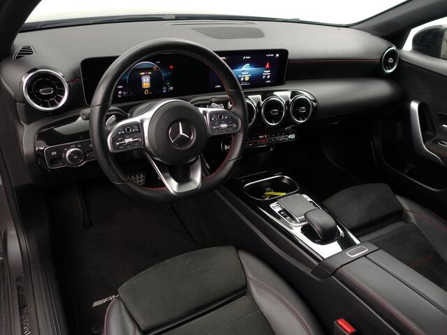 Mercedes-Benz A-KLASSE 200 AMG Prestige Aut- Panoramadak, Carplay, Android Auto, Camera, Xenon Led, Night Package