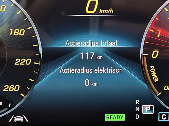 Mercedes-Benz A-KLASSE 250 e Premium Plus | Panoramadak | 5 spaaks lichtmetalen velgen | Wide screen | Navigatie | Parking support | Inclusief 24 maanden Mercedes-Benz Certified garantie voor Europa.