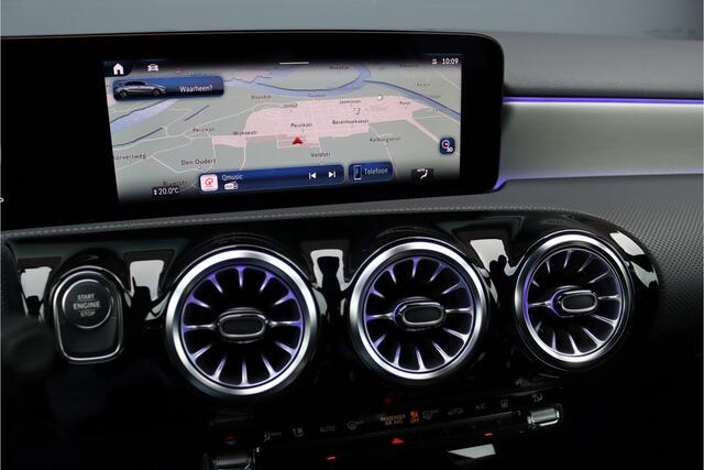Mercedes-Benz A-KLASSE 250 e AMG Line Aut8 | Distronic | Burmester | Keyless Go | Verwarmd Stuurwiel | Camera | Multibeam LED | Sfeerverlichting | Nightpakket | Zitcomfortpakket |