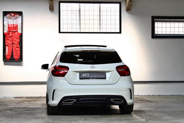 Mercedes-Benz A-KLASSE 180 Sport Edition | White Art | Panoramadak | Apple Carplay | NL auto | Dealer onderhouden |