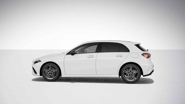 Mercedes-Benz A-KLASSE 180 Star Edition AMG Line LIMITED | Nightpakket | Achteruitrijcamera | Led-koplampen