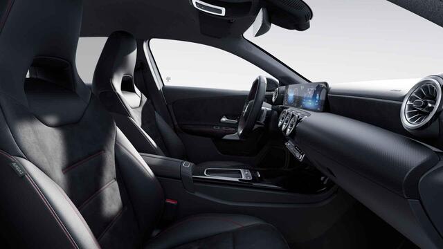 Mercedes-Benz A-KLASSE 180 Star Edition AMG Line LIMITED | Nightpakket | Achteruitrijcamera | Led-koplampen