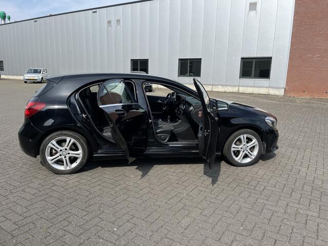 Mercedes-Benz A-KLASSE 160 AMG Night Edition