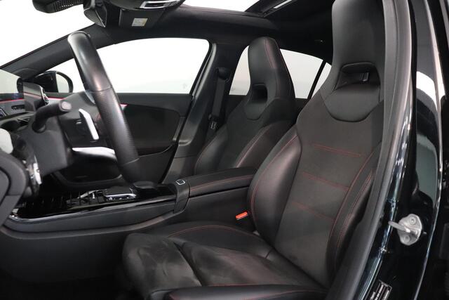Mercedes-Benz A-KLASSE 180 Business Solution AMG | Camera | Schuif kanteldak | Navigatie | Apple Carplay Android Auto | LED Matrix |