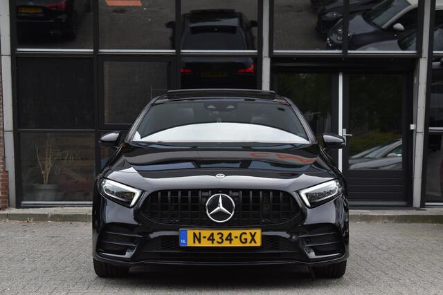 Mercedes-Benz A-KLASSE 200 AMG Night Pano Multibeam Sfeer Memory