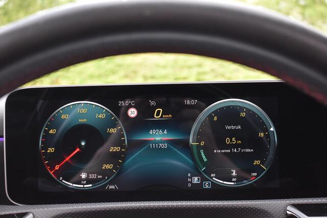 Mercedes-Benz A-KLASSE 200 AMG Night Pano Multibeam Sfeer Memory
