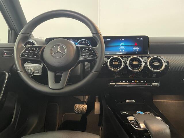 Mercedes-Benz A-KLASSE 180 Business Solution | 1e-EIG. | ORG.NL | CAMERA | DEALERONDERHOUDEN |