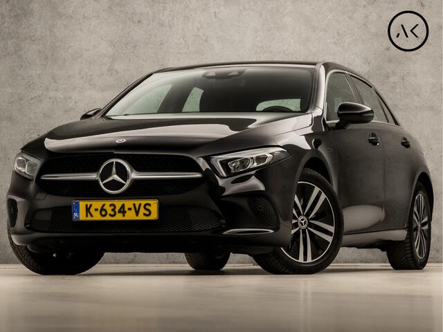 Mercedes-Benz A-KLASSE 250 e Business Solution Luxury 218Pk Automaat (GROOT NAVI, SFEERVERLICHTING, WIDESCREEN, CAMERA, LEDER, STOELVERWARMING, SPORTSTOELEN, CRUISE, LANE ASSIST, NIEUWSTAAT)