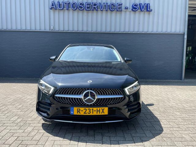 Mercedes-Benz A-KLASSE 250 e AMG-style - Trekhaak - Camera - Apple car play etc etc!