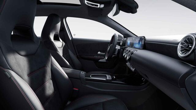 Mercedes-Benz A-KLASSE 180 Star Edition AMG Line LIMITED | Panoramaschuifdak | Head-up display | Multibeam LED | Elektrisch voorstoelen met geheugen