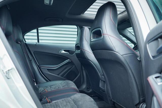 Mercedes-Benz A-KLASSE 180 Ambition / AMG / Pano / Licht&Zicht / Led
