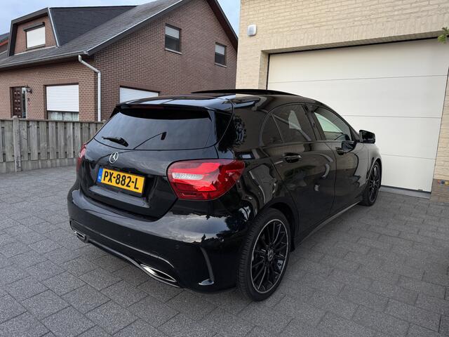 Mercedes-Benz A-KLASSE 180 AMG Aut Panoramadak Nightpakket SportLeder Navi Led Camera Carplay 18" Pdc