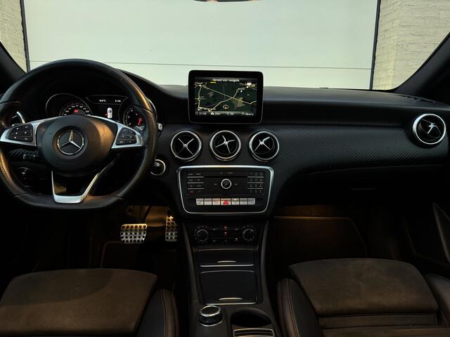 Mercedes-Benz A-KLASSE 180 AMG Aut Panoramadak Nightpakket SportLeder Navi Led Camera Carplay 18" Pdc