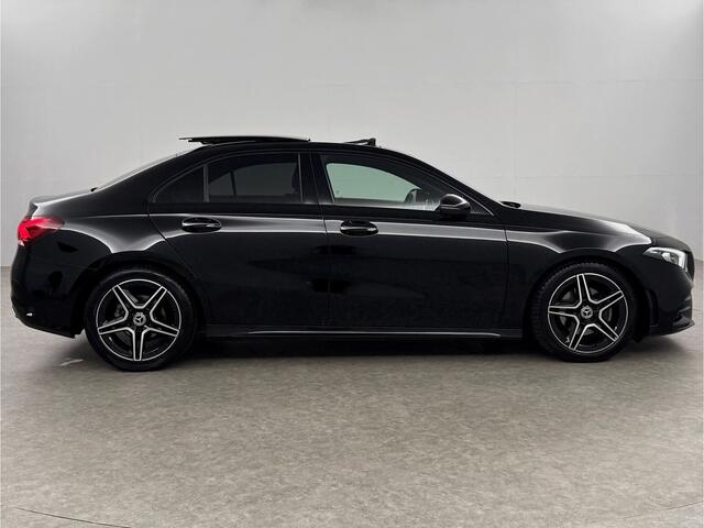 Mercedes-Benz A-KLASSE 180 AMG Pano Sfeerverl. Burmester Camera Virtual LED Memory Clima Cruise Navi PDC 18''LMV