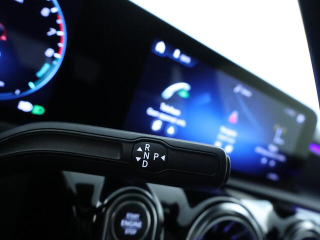 Mercedes-Benz A-KLASSE 250 e Business Solution Luxury Limited | Panoramadak | Trekhaak | Memorystoelen | Multibeam LED | Sfeerverlichting | Inclusief 24 maanden MB Certified garantie voor Europa.