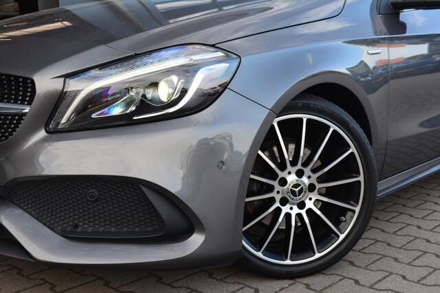 Mercedes-Benz A-KLASSE 160 AMG | 18 Inch | Camera | LED |