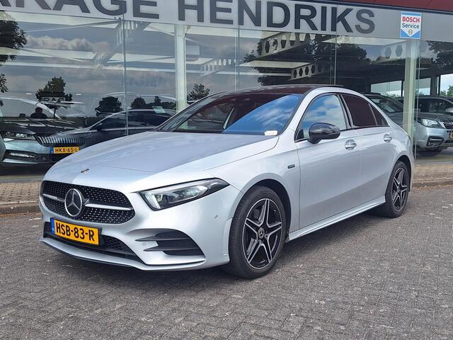 Mercedes-Benz A-KLASSE 250 e Business Solution AMG-Line Automaat | Pano | Memory-Pack | Sfeer | Full LED | Trekhaak | occasion