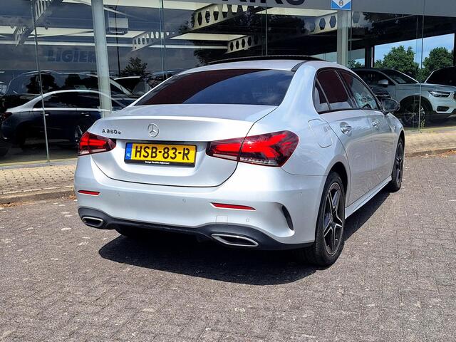 Mercedes-Benz A-KLASSE 250 e Business Solution AMG-Line Automaat | Pano | Memory-Pack | Sfeer | Full LED | Trekhaak | occasion