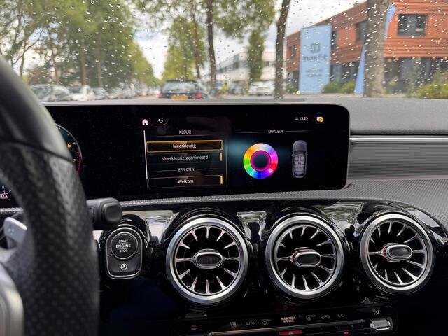 Mercedes-Benz A-KLASSE 250 Premium Plus AMG Panoramadak Widescreen Adapt. Cruise Ambient