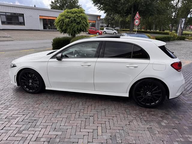 Mercedes-Benz A-KLASSE 250 Premium Plus AMG Panoramadak Widescreen Adapt. Cruise Ambient