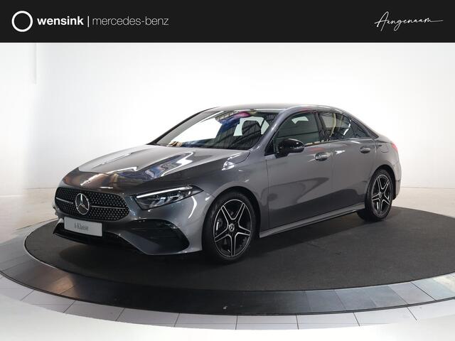 Mercedes-Benz A-KLASSE 180 Star Edition AMG Line | Night | Achteruitrijcamera | Dodehoekassistent |