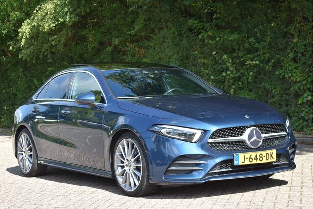 Mercedes-Benz A-KLASSE 220 Premium Plus AMG Line 191 PK | NL-Auto | Zéér vol | Burmester | Keyless | Stoelmassage | Widescreen | Mem.stoelen | Pano.dak | Full LED