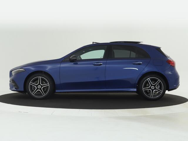 Mercedes-Benz A-KLASSE 250 e Star Edition AMG Line Plus | Nightpakket | Antidiefstalpakket URBAN GUARD PLUS | Dodehoekassistent | Extra USB-poorten | Parkeerpakket met achteruitrijcamera | KEYLESS GO |