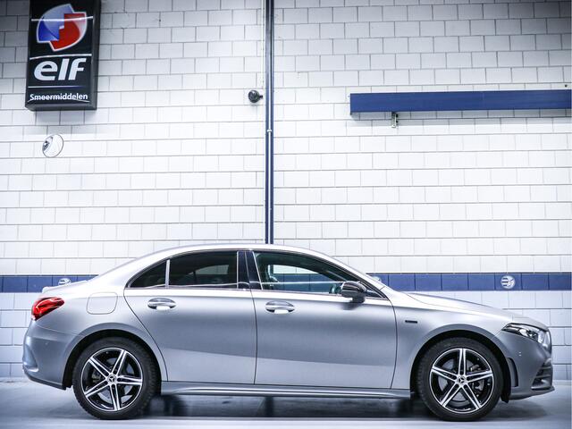 Mercedes-Benz A-KLASSE 250e Premium Plus