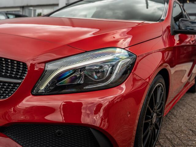 Mercedes-Benz A-KLASSE 200 AMG Sport Edition | Pano | 18" LMV | PDC |